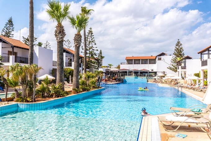 Hotel Panthea Holiday Village Ayia Napa