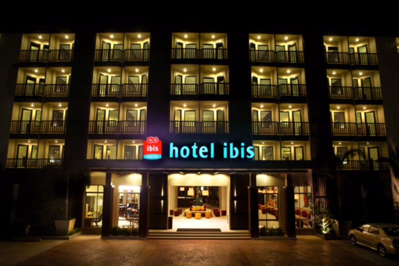 Ibis phuket patong. Ibis Пхукет Патонг. Отель ibis на Пхукете.