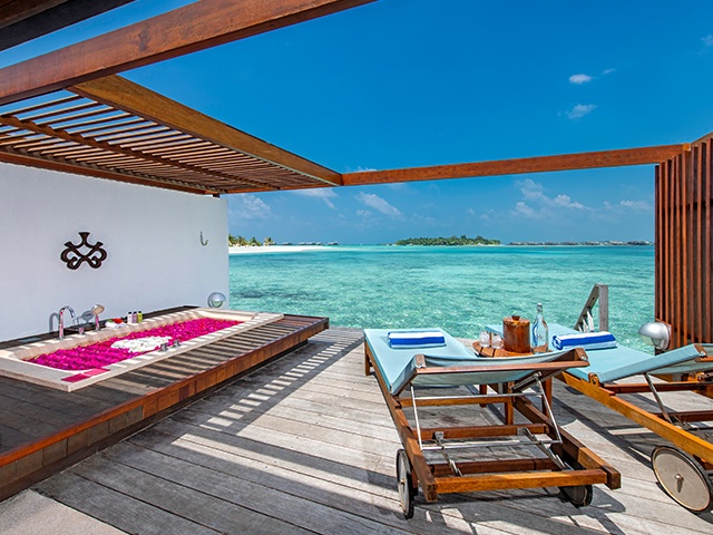 Hotel Paradise Island Resort & Spa **** Maldív-szigetek