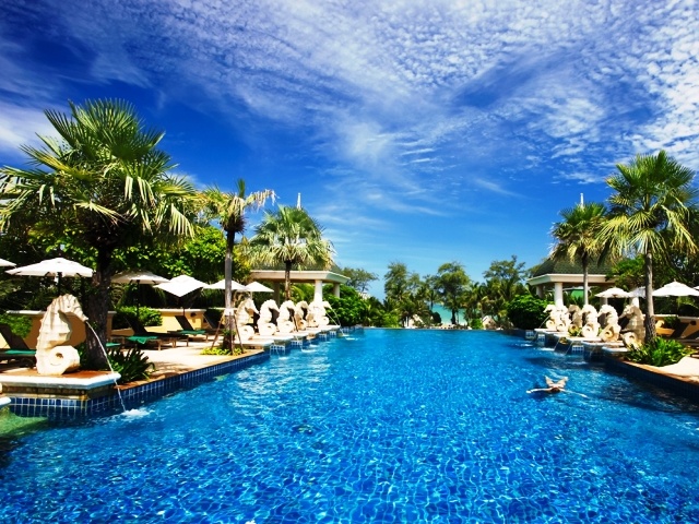 Dubai 3 éj **** és Phuket 7 éj Graceland Resort ****