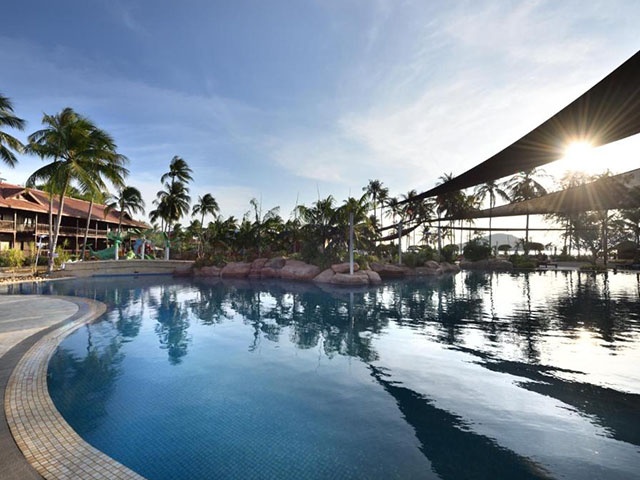 Kuala Lumpur ***** 2éj és Langkawi 7éj Meritus Pelangi Beach Resort & Spa *****