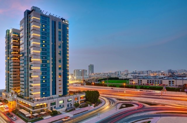 Media Rotana Hotel ***** Dubai (Emirates járattal)