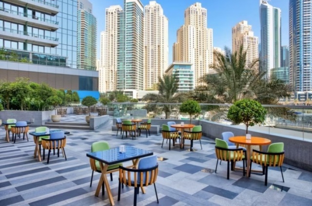 Crowne Plaza Dubai Marina **** Dubai (Emirates járattal)
