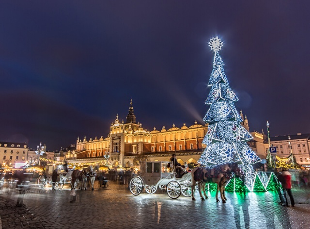 Adventi forgatag Krakkóban