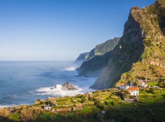 Madeira, az örök tavasz szigete - csoportos út magyar idegenvezetővel húsvétkor 2022.04.10-16.