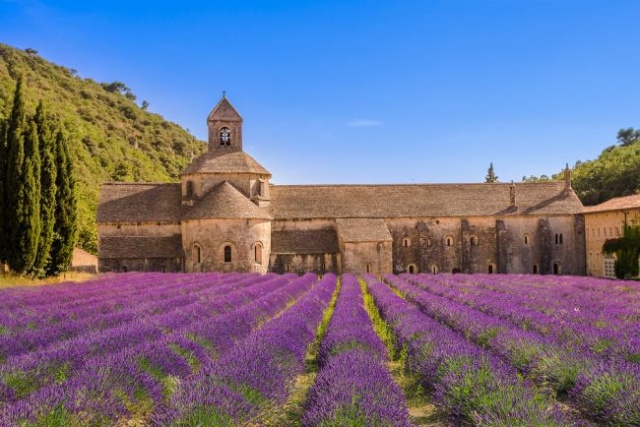 Provence és a francia Riviéra - csoportos utazás tengerparti nyaralással 2024.06.28.-07.05.