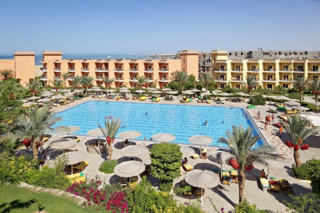 1 éj Kairó 4* + 1 éj Luxor 5* + 5 éj The Three Corners Sunny Beach Resort 4*
