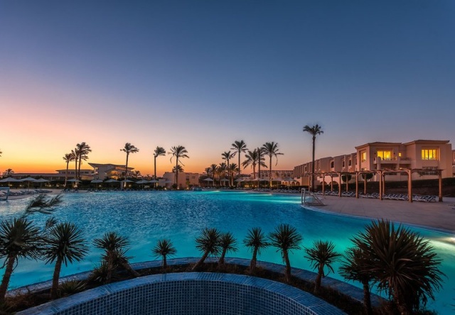 Cleopatra Luxury Resort Hotel ***** Hurghada