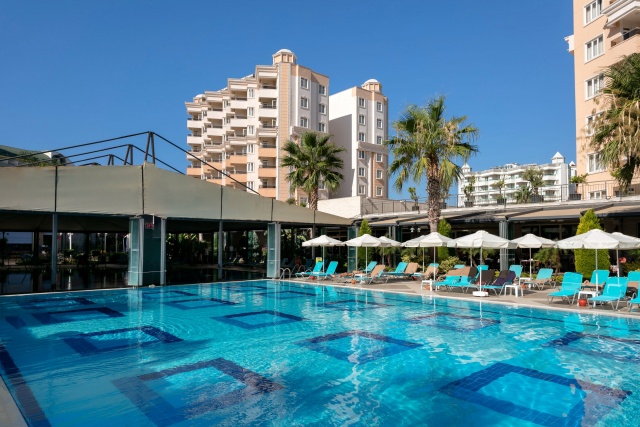 Ramada Resort Lara Hotel ****+ Antalya