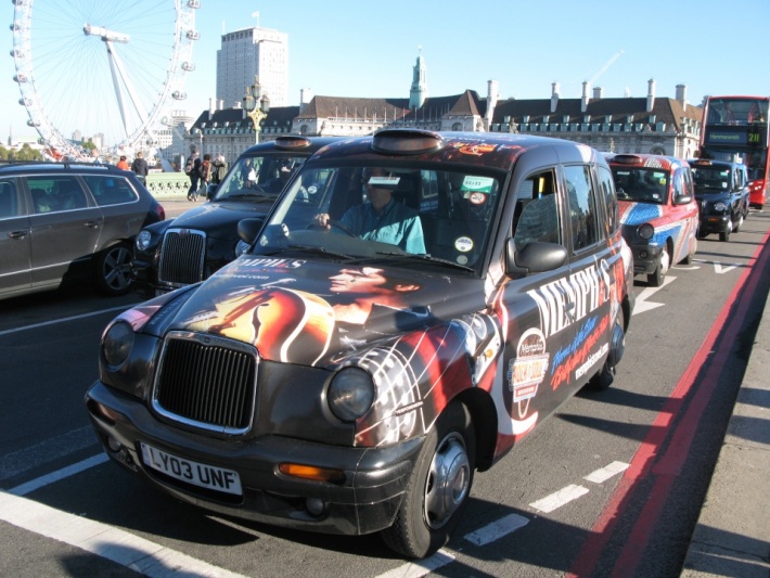 A londoni t megk zleked s es a taxi Messzi t jak Eur pa