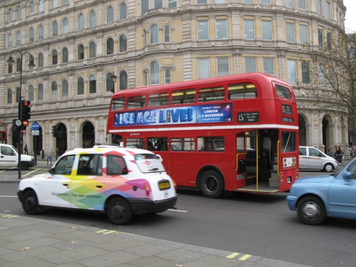 A londoni t megk zleked s es a taxi Messzi t jak Eur pa