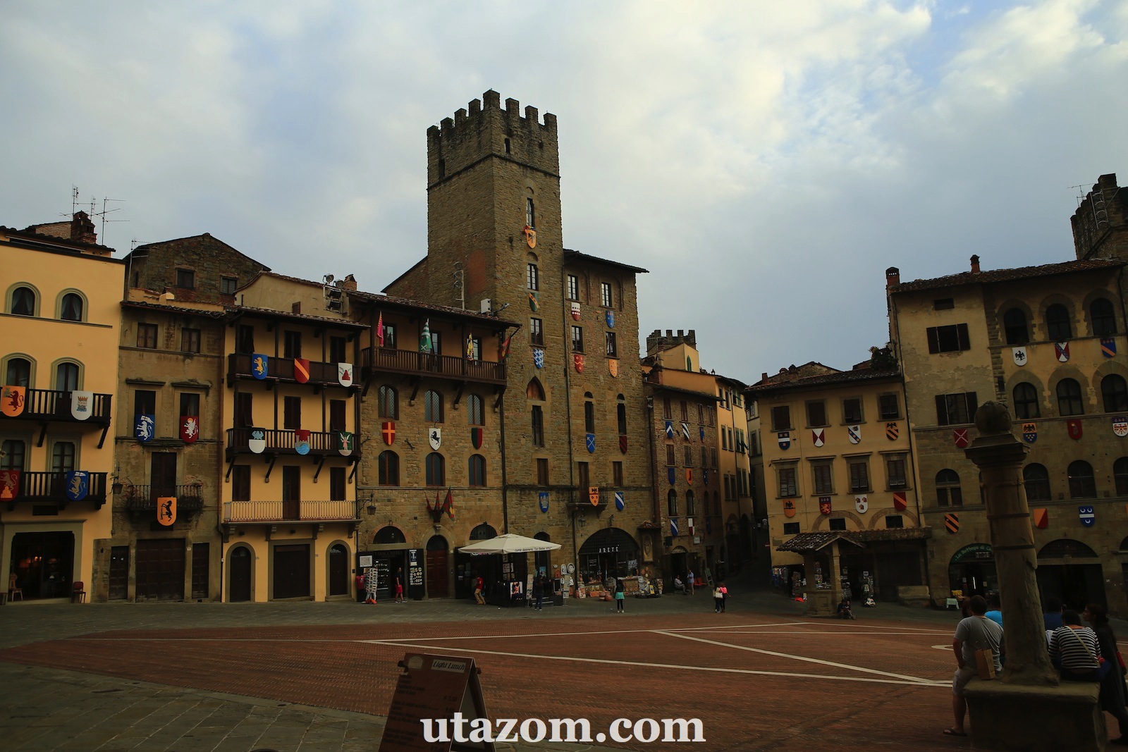 Arezzo Toszk na Messzi t jak Toszk na v rosl togat s Utazom