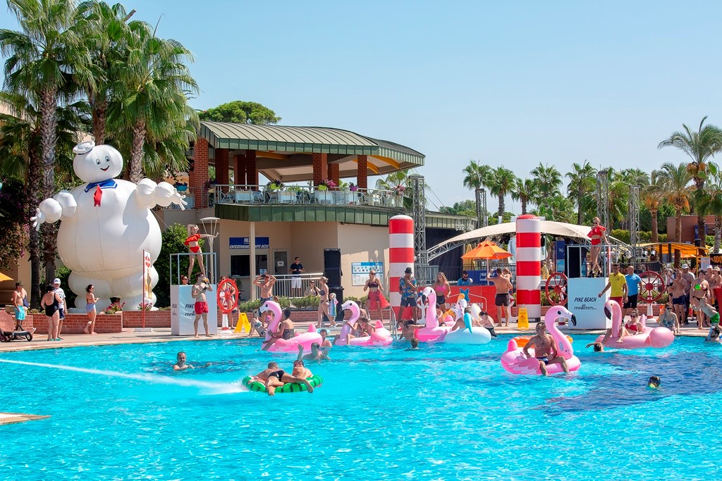 Maritim pine beach resort 5 белек. Отель Pine Beach Belek. Белек Pine Beach Belek 5. Отель Пайн Бич Белек Турция. Аквапарк Pine Beach Belek 5*.